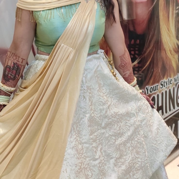 Super gorgeous lehanga - Picture 8 of 9